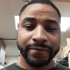 Meet your Posher, Avery